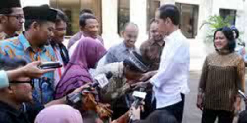 Tukang Tusuk Sate Penghina Jokowi Dibebaskan dan Diantarkan Polisi ke Rumahnya