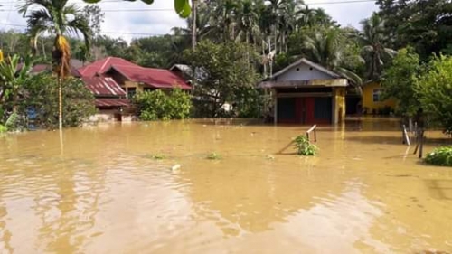Sungai Kuantan Meluap, Ribuan Rumah di Kuansing Terendam Banjir
