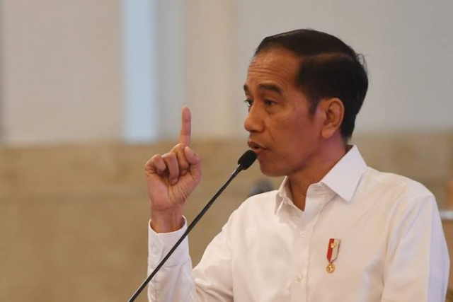 Jokowi Kritik Kapolda-Kapolres Sowan ke Sesepuh Ormas yang Sering Buat Keributan