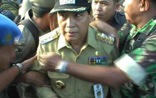 Hasut Warga untuk Merampok Sawit, Bupati Rohul Achmad Dilaporkan ke Polda Riau