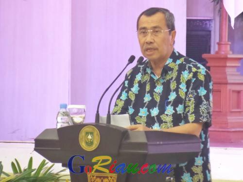Dihadapan Dunia Usaha, Gubernur Riau Syamsuar Ingatkan Perusahaan Ikut Membantu Penanggulangan Karhutla
