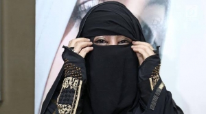 GoRiau Tanggapi Penghinaan Sukmawati Terhadap Cadar dan Azan, Umi Pipik Tulis Puisi, Begini Bunyinya