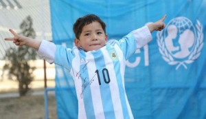 GoRiau Setelah Dapat Kostum Messi, Bocah 5 Tahun di Afghanistan Ini Menderita