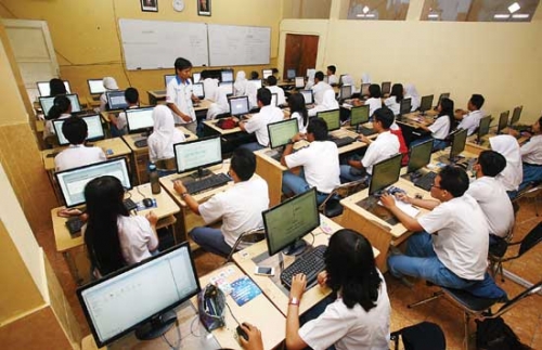 SMA Darma Yudha Paling Berkuasa, Ini Peringkat 3 Besar UN SMA Jurusan IPS di Riau