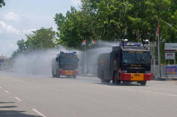 Kurang Bermanfaat, Penyemprotan Desinfektan di Jalan oleh Satgas Covid-19 Riau Dikritik