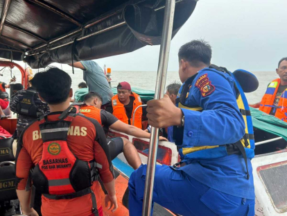 Posal Selatpanjang Bantu Evakuasi Korban Kapal Tenggelam di Pulau Rangsang