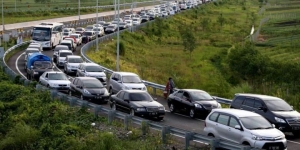 GoRiau Macet Luar Biasa, Pemudik Kelelahan dan Kelaparan