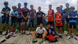 GoRiau Terjebak dalam Gua 9 Hari, 12 Remaja Pesepakbola Ditemukan Kelaparan, Belum Bisa Dievakuasi