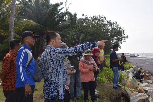 Tim Studi Kemenko Kemaritiman Tinjau Abrasi di Pulau Bengkalis, Ini Hasil Pengamatannya