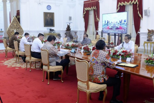 Jokowi dan Menteri Tak Pakai Masker Saat Rapat Penanganan Covid-19, Begini Penjelasan Kepala Setpres