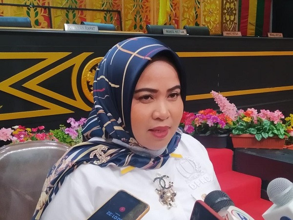 Sentil Ketua DPRD Pekanbaru, Ida Yulita Susanti: Asyik Berkutat di Tugu Roda, Refocusing Anggaran Tidak Diawasi