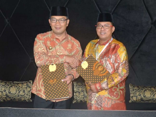 Eko Suharjo Tandatangani MoU dengan Ridwan Kamil, Pemko Dumai Dapat Aplikasi Smart City Gratis dari Pemko Bandung