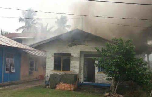 Diduga Korsleting, Rumah Janda di Telukbelitung Merbau Terbakar