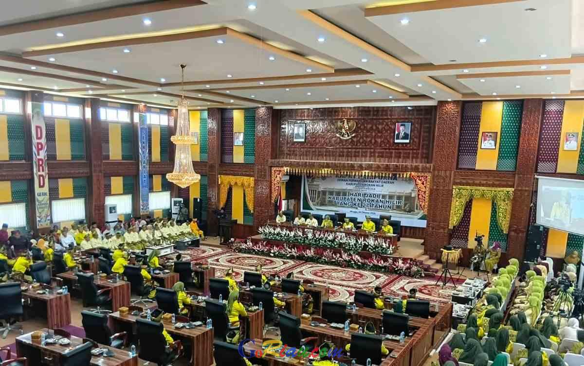 Semarak HUT ke-27 Rokan Hilir, Mantan Gubernur Riau Turut Hadir di Paripurna DPRD