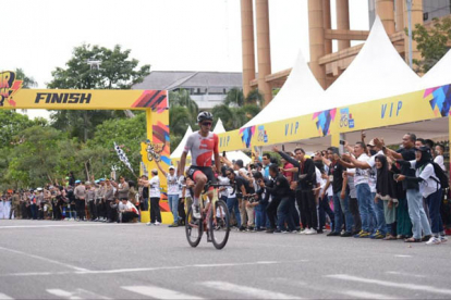 Timnas Singapura Juara Etape III Pekanbaru City Race Tour de Siak 2022