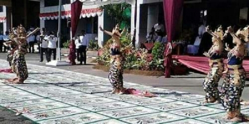 Heboh Tarian Bali Beralaskan Sajadah, MUI Minta Menteri Agama Berikan Sanksi kepada Kepala Kanwil Kemenag DKI