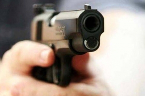 GoRiau Asyik Nonton dengan Pacar di Ranjang, Wanita Hamil 8 Bulan Ditembak Putranya Berusia 4 Tahun