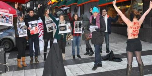 Astaghfirullah... Perempuan Iran Demo Bugil Menentang Jilbab