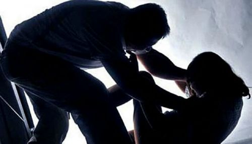 Warga Pergoki Gadis 13 Tahun Menjerit-jerit Diperkosa Pamannya di Bawah Pohon Kemiri Siang Hari