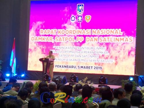 Buka Rakornas Damkar, Satpol PP dan Satlinmas, Wagubri Edy Nasution: Pekerjaan Memadamkan Api Bukan Hal yang Mudah