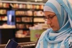 GoRiau Diajarkan Membenci Islam Sejak Kecil, Wanita Ini Malah Jadi Muslimah