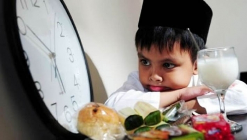 10 Tips Makan yang Benar Selama Bulan Ramadan