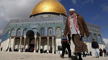 Israel Letakkan Kawat Berduri di Depan Masjidil Aqsa untuk Halangi Donatur Antarkan Makanan