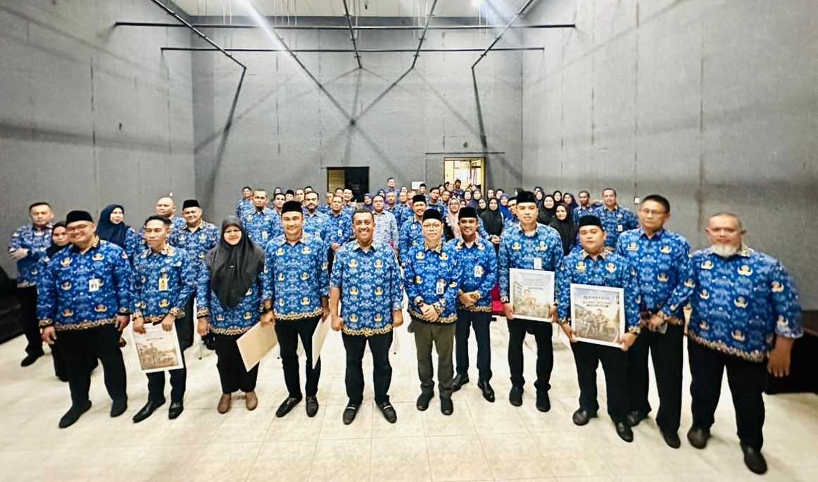 Rombak Posisi Strategis di Disnakertrans Riau, Roni Rahmat Minta Pejabat Baru Langsung Tancap Gas