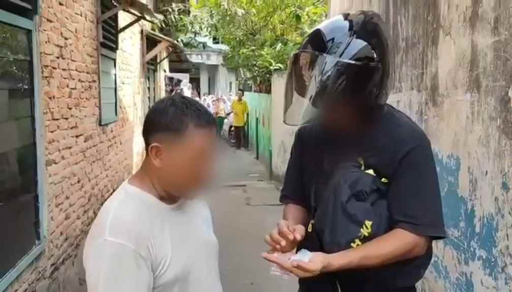 Jawab Keresahan Warga Kampung Panger Pekanbaru, Polda Riau Ringkus Pengedar Bermodal Lima Ratus Ribu