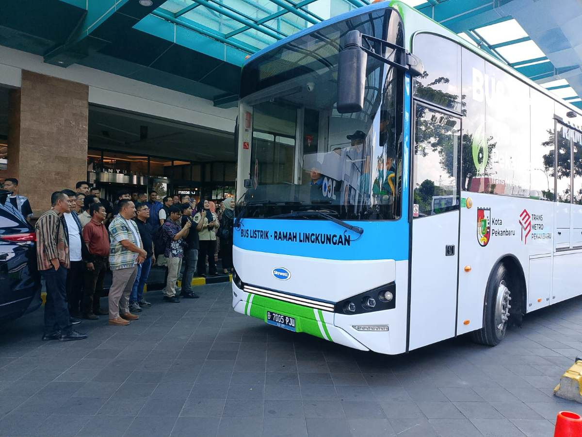 Uji Coba Bus Listrik Baru Rute Mall SKA ke Mall Pekanbaru tanpa Biaya, Penumpang Dijanjikan Tak Lagi Terlantar