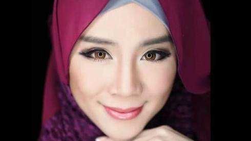 Felixia Yeap, Model Cantik Ini Bersyahadat di Hari Ulang Tahunnya