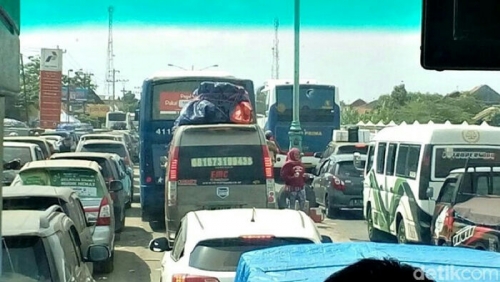 Macet Horor di Brebes Renggut 12 Jiwa Pemudik