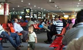 Wuih! 30 Ribu Pemudik Terekam CCTV Padati Bandara SSK II