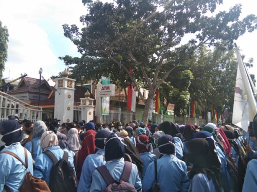 Ratusan Mahasiswa Unri Gelar Aksi Tuntut Karhutla Riau