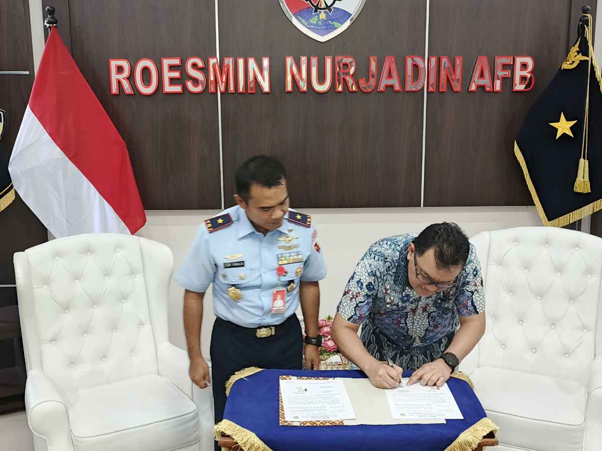 Kerap Dimanfaatkan Saat Latihan Bersama Negara Sahabat, PTPN IV Regional III Bantu Renovasi Pusat Olahraga Terpadu Lanud Roesmin Nurjadin