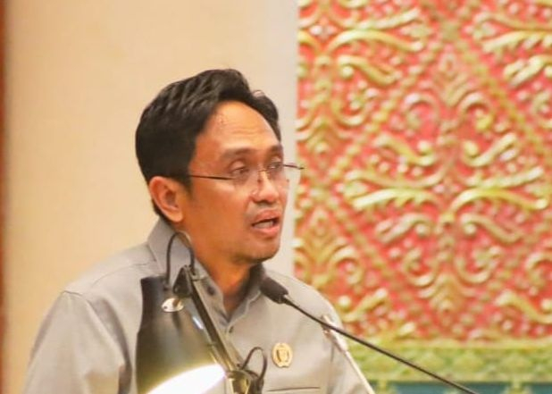Refleksi Hari Guru Sedunia PISA 2025 dan Tantangan Kualitas Pendidikan di Riau