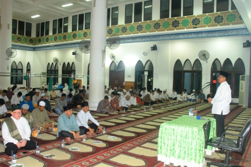 Wabup Alfedri Ajak Masyarakat Siak Budayakan Salat Subuh di Masjid dan Gemar Berzakat