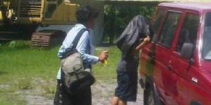 GoRiau Malu Dihamili Tukang Batu, Guru Privat Benamkan Kepala Bayinya ke Lubang Toilet Hingga Tewas