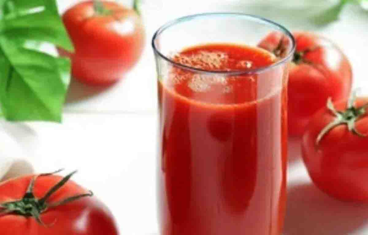Jus Tomat Bantu Atasi Kebotakan dan Tingkatkan Kesehatan Rambut