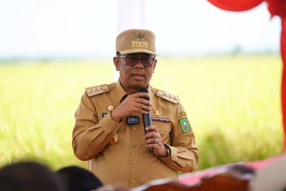 Pj Gubri Rahman Hadi Apresiasi Petani Siak Sumbang 12 Persen Produksi Padi di Riau