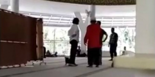 Dinyatakan Hakim Bersalah Melakukan Penistaan Agama, Wanita Pembawa Anjing ke Dalam Masjid di Sentul Divonis Bebas