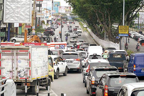 Balai Pelaksanaan Jalan Nasional Umumkan Rencana Peninggian dan Pelebaran Jalan Sudirman Pekanbaru
