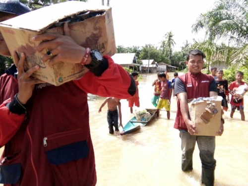 PKPU HI Pekanbaru Respon Banjir di Kuansing, Yuk Salurkan Bantuan Anda Lewat Rekening Berikut...