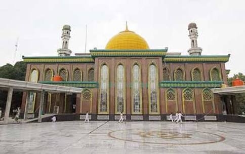 Daripada Berstatus Bukan Cagar Budaya, Status Masjid Raya Pekanbaru Diturunkan Jadi Struktur Budaya