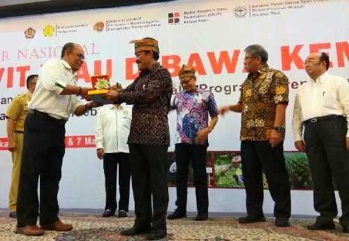 Seminar di Pekanbaru, Apkasindo Riau Komitmen dengan Pemerintah Dorong Kesejahteraan Petani Sawit
