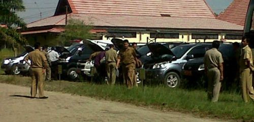 Mantan Anggota DPRD Inhu Tak Kunjung Kembalikan Mobil Dinas, Hendrizal Lapor KPK