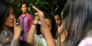 GoRiau Mengaku Anak Irjen Arman Depari, Siswi SMA Methodist I Medan Maki-maki dan Ancam Polwan yang Sedang Bertugas