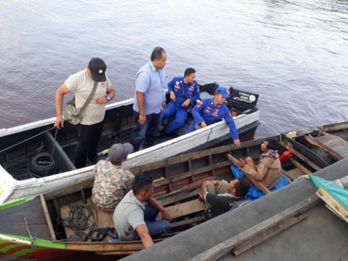 Temani Sang Ayah Berlayar, Pemuda di Inhil Hilang Setelah Pompong Disambar Petir