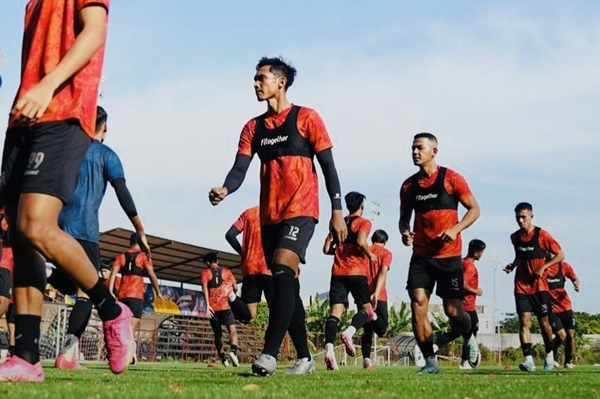 Hendro Siswanto Minta Pemain Borneo FC Agar Tidak Cepat Puas