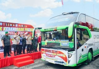 GoRiau Kapolda Riau Lepas Rombongan Mudik Kebangsaan Presisi 2024